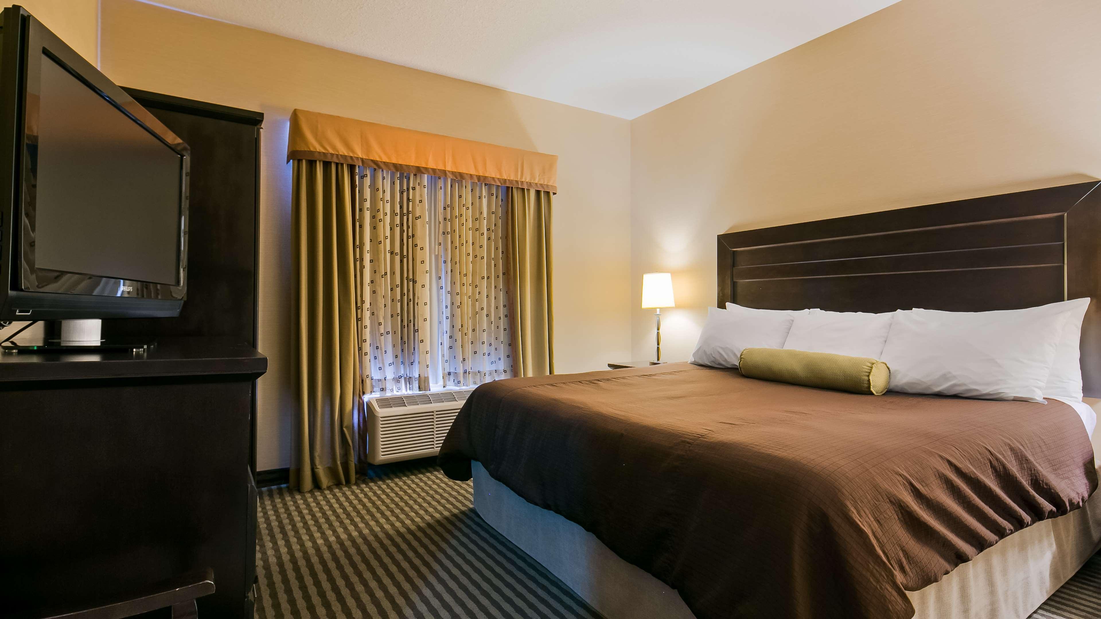Best Western Sunrise Inn & Suites Stony Plain Dış mekan fotoğraf