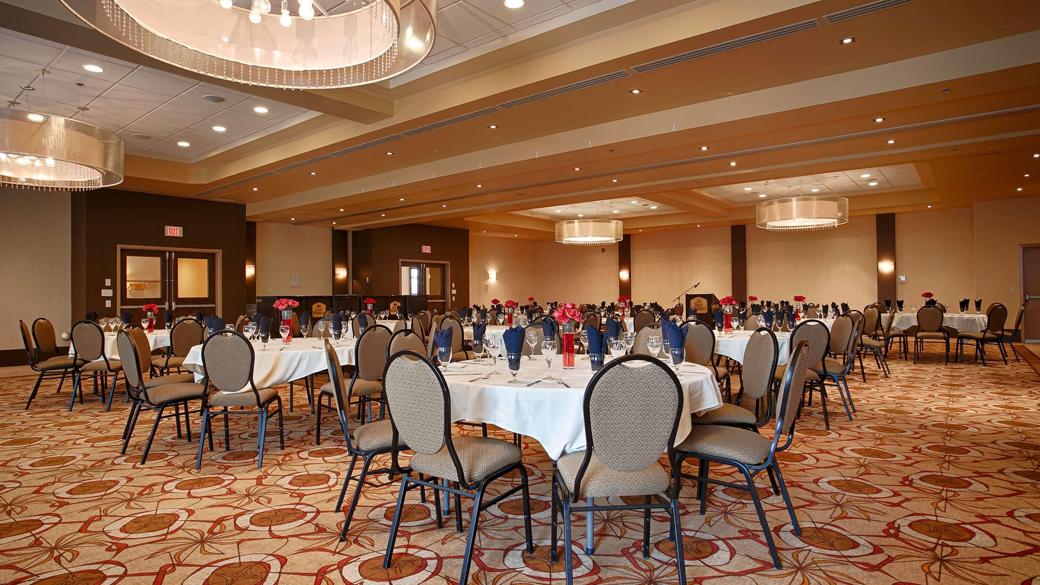 Best Western Sunrise Inn & Suites Stony Plain Dış mekan fotoğraf