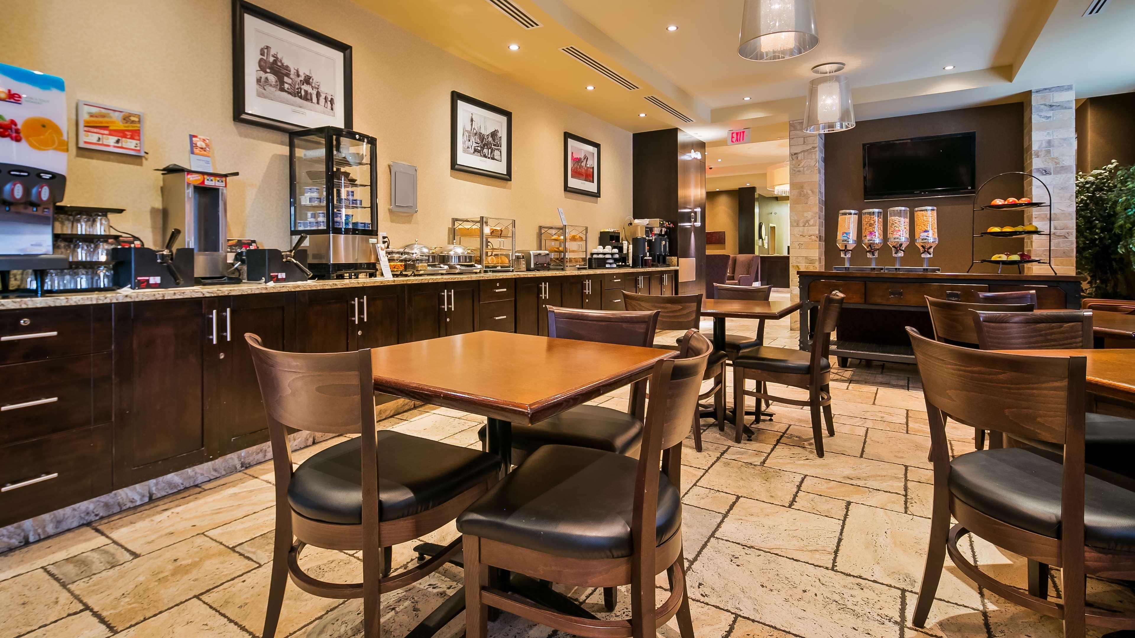 Best Western Sunrise Inn & Suites Stony Plain Dış mekan fotoğraf