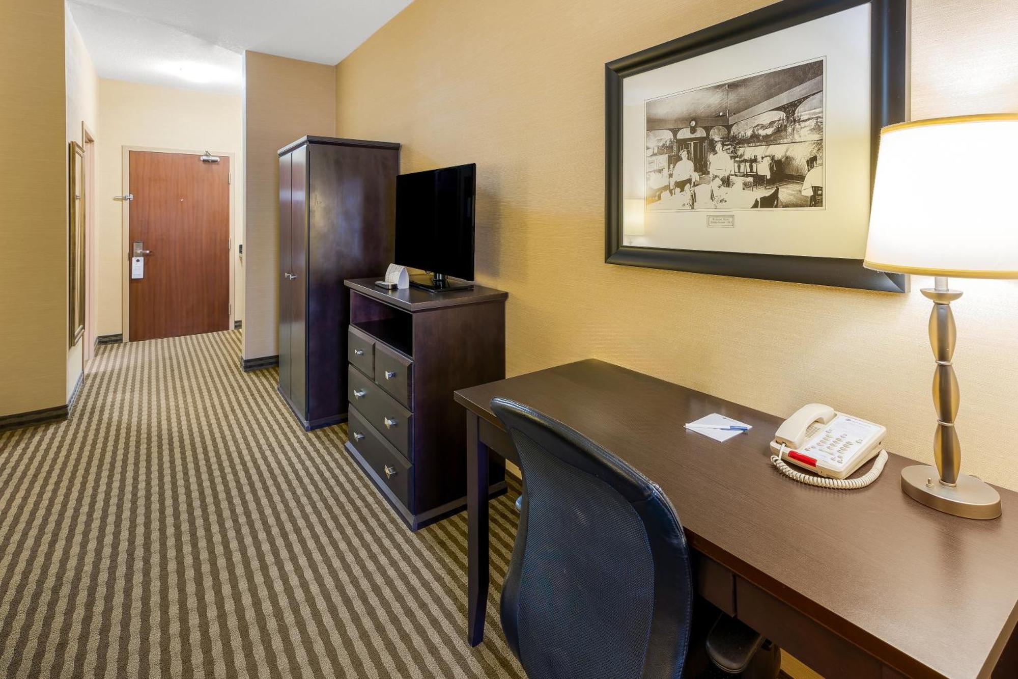 Best Western Sunrise Inn & Suites Stony Plain Dış mekan fotoğraf