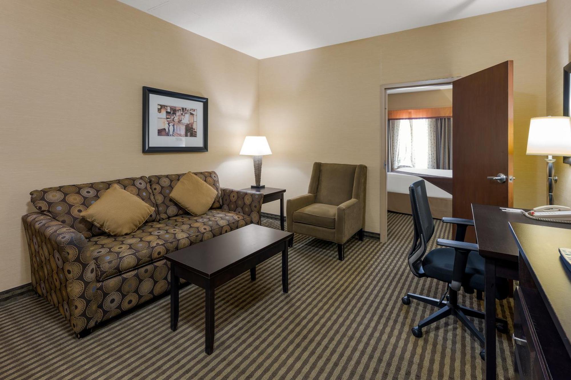 Best Western Sunrise Inn & Suites Stony Plain Dış mekan fotoğraf