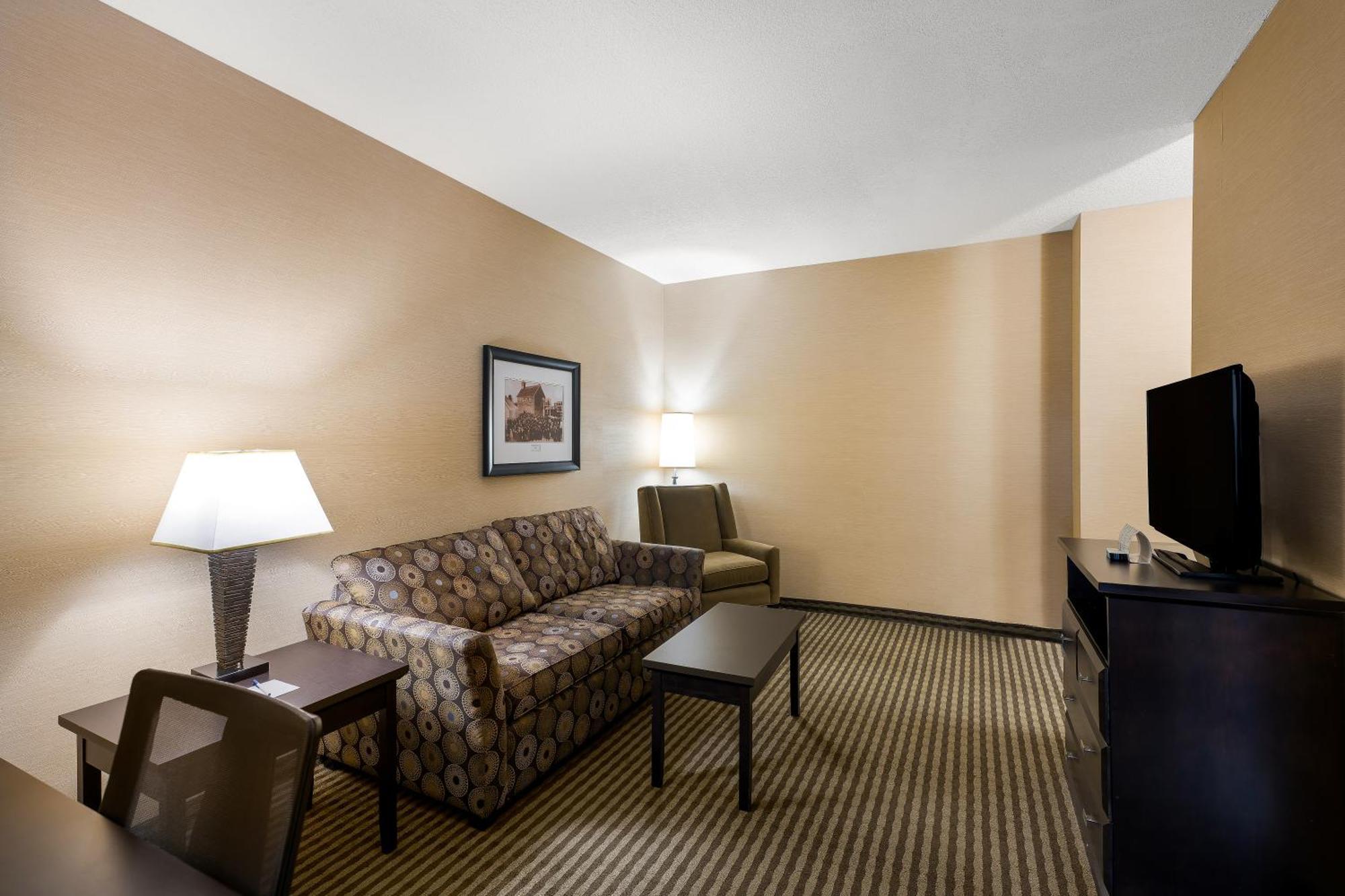 Best Western Sunrise Inn & Suites Stony Plain Dış mekan fotoğraf