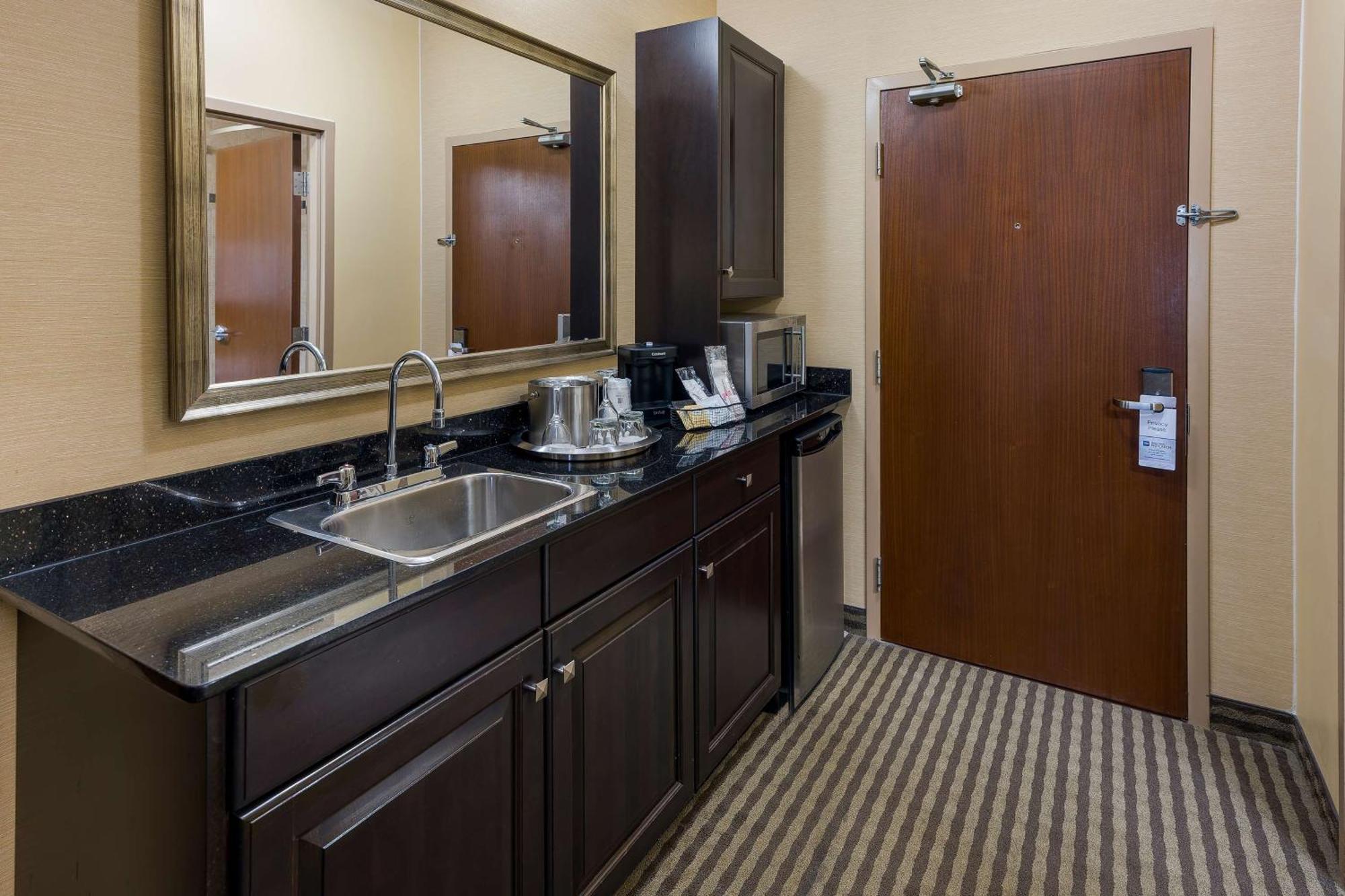 Best Western Sunrise Inn & Suites Stony Plain Dış mekan fotoğraf